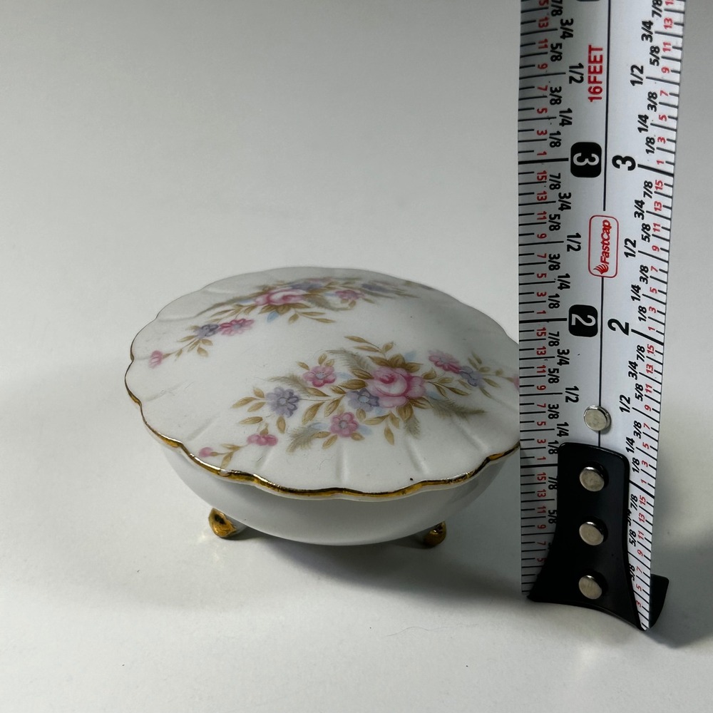 Vintage Floral Porcelain Trinket Box Gold Trim Footed Round Jewelry Dish 7055 - Picture 8 of 9